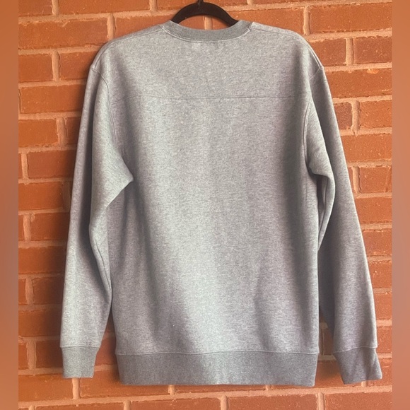 Columbia Gray Sweatshirt Size Med EUC - Picture 2 of 2